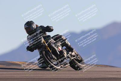 media/Nov-06-2023-Moto Forza (Mon) [[ce023d0744]]/3-Intermediate Group/Session 5 (Turn 9)/